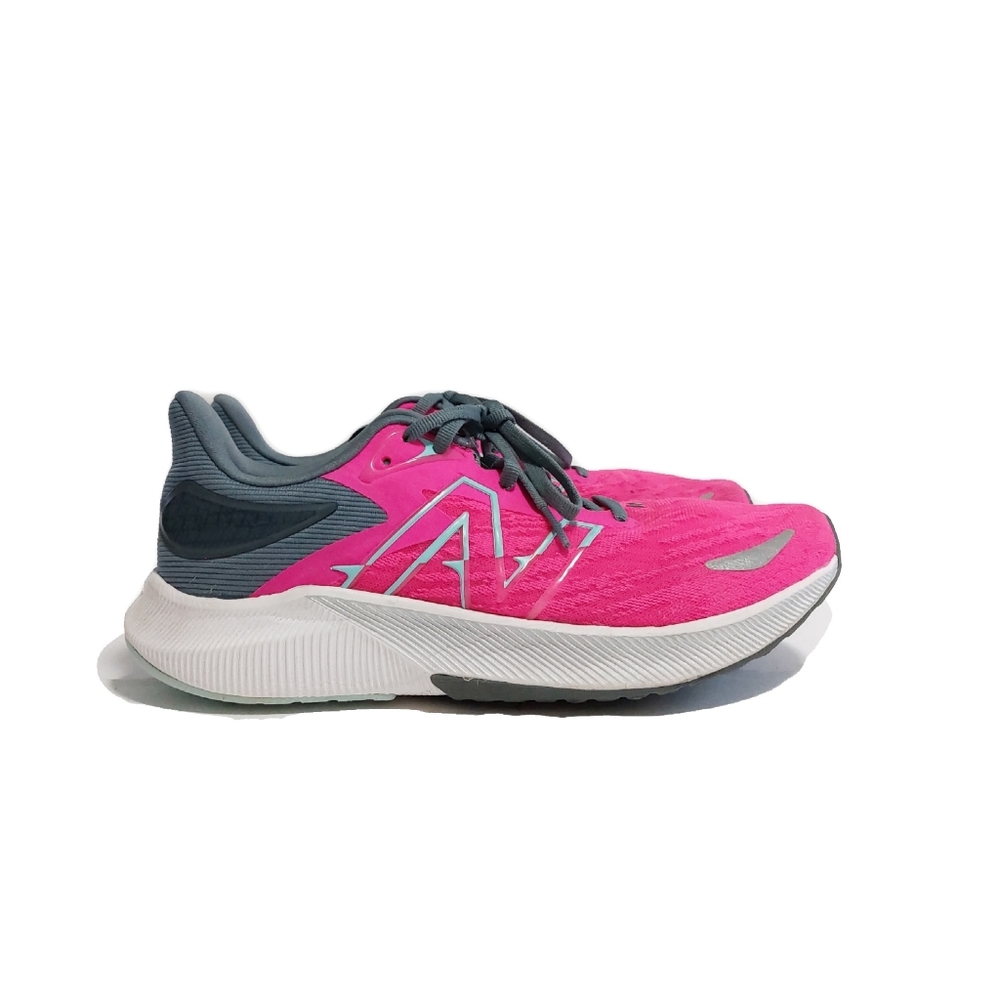 New Balance Womens Size 8.5B Pink Fuel Cell Propel V3 #WFCPRLP3